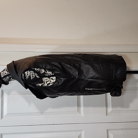 Akira Black Essential Boyfriend Moto Vest M - Picture 4 of 7